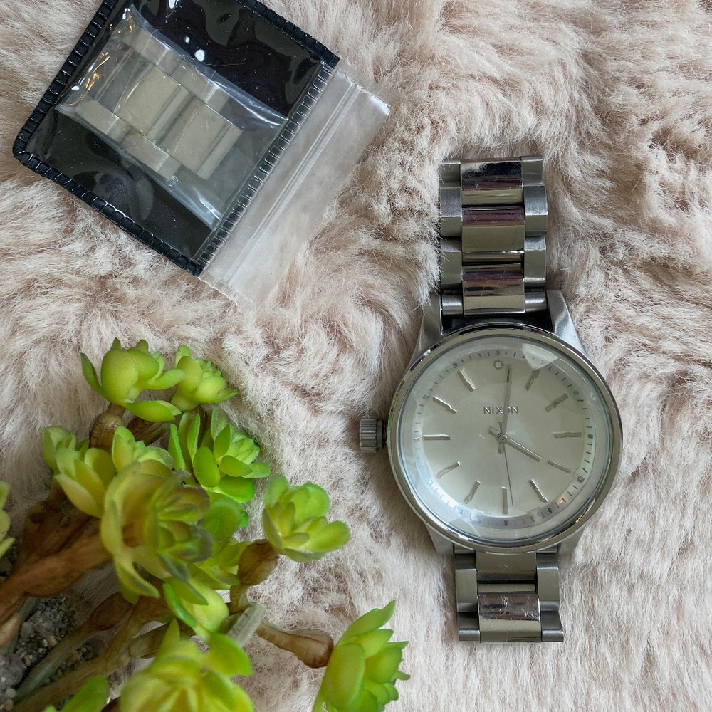 Nixon Facet Silver 38mm Watch